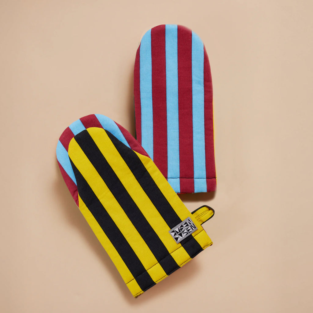 Stripe Oven Mitts image 3