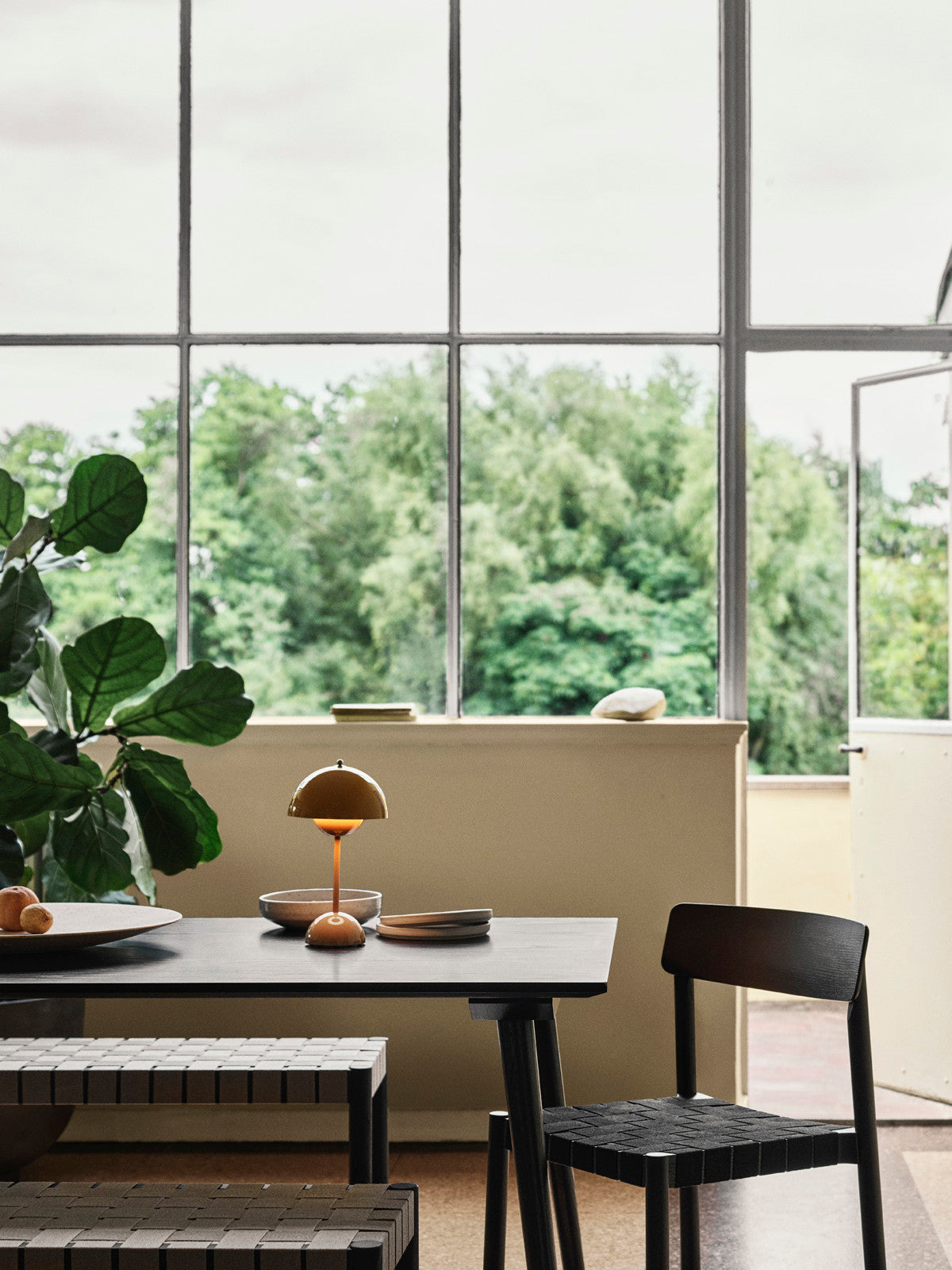 Flowerpot VP9 Portable Table Lamp image 9