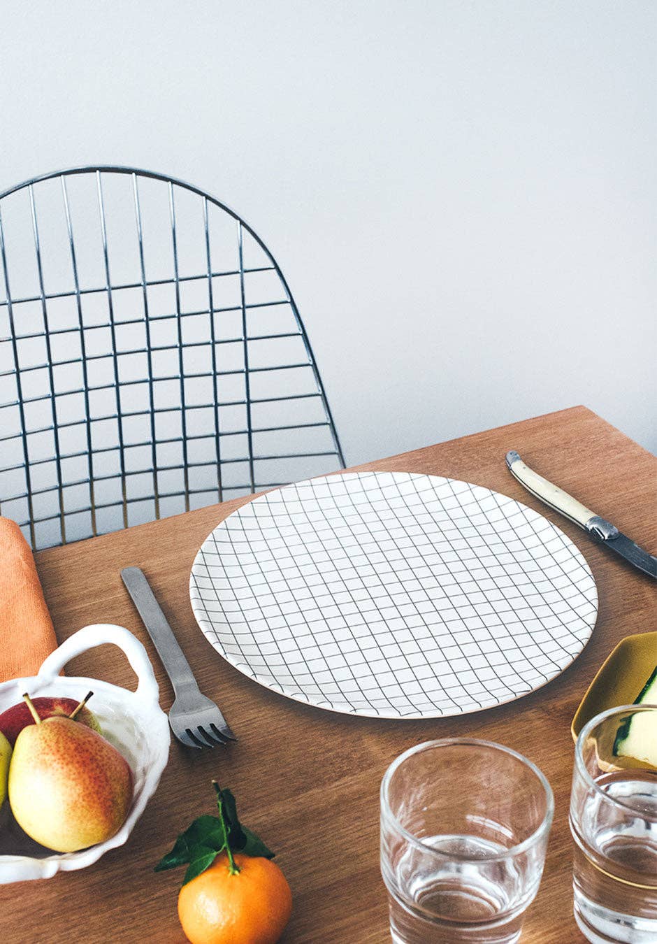 Metric Dinner Plate