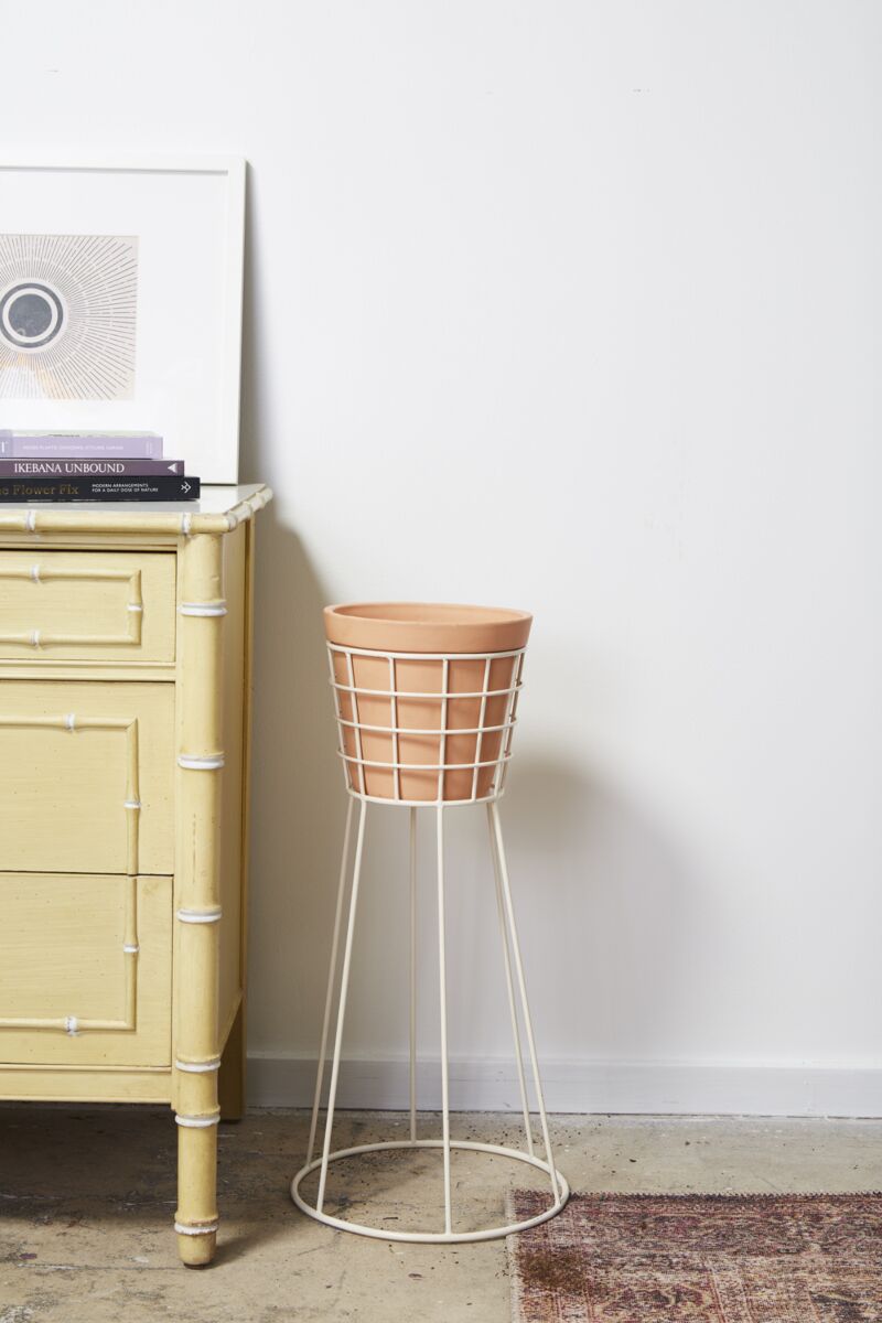 Mulholland Pot with Stand image 1