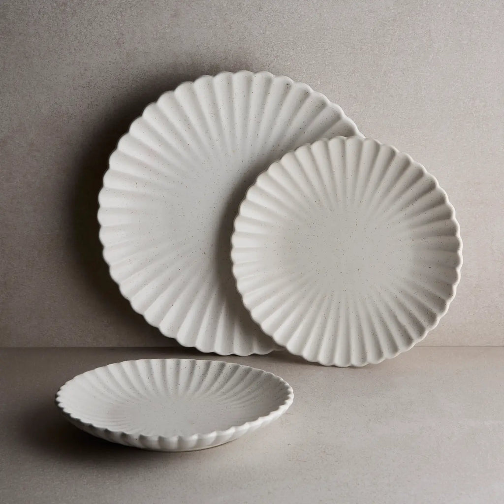 Classic Flower Plate image 2