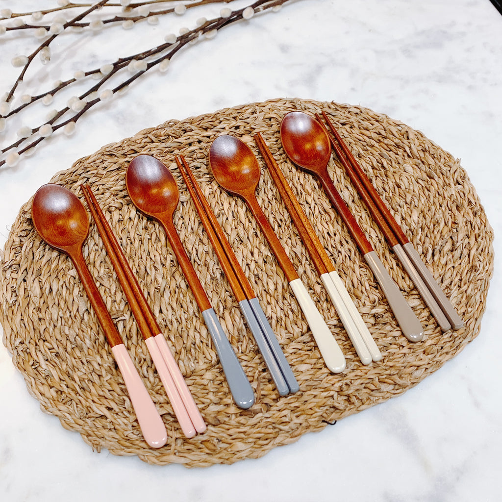 Pastel Wood Flatware Set image 0