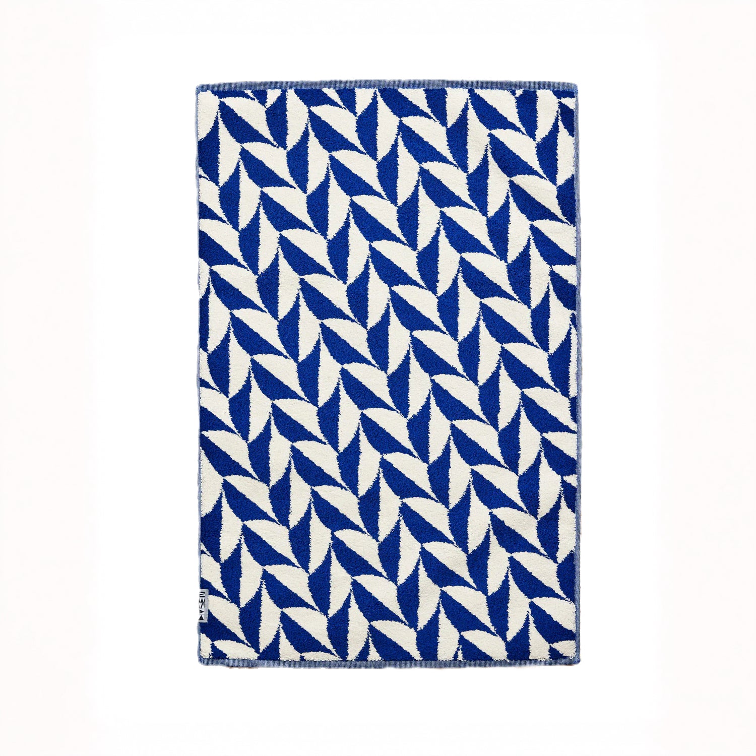Navy Pattern Bath Mat - Scallop image 0