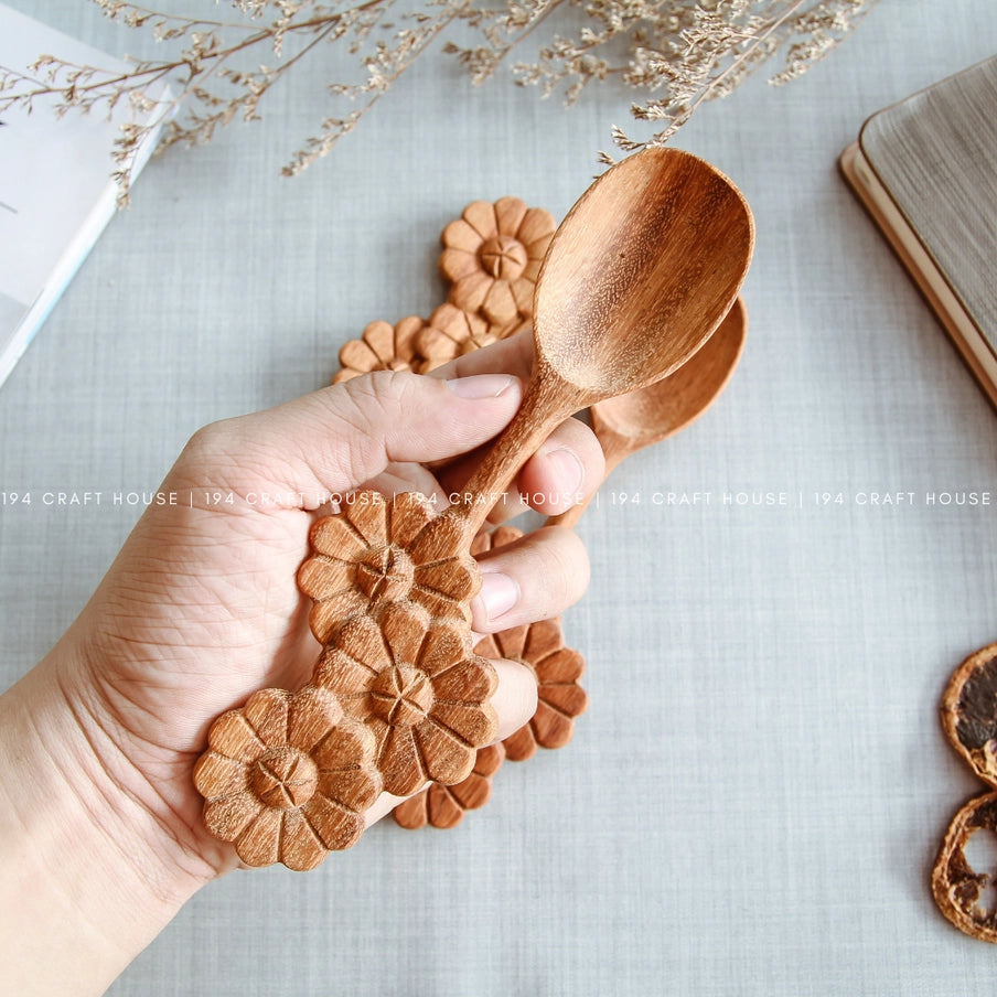Three Flowers Wooden Spoon & Fork Set image 5