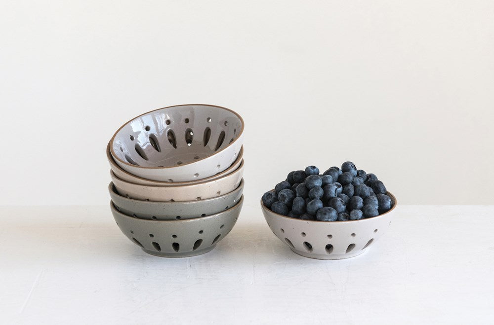 Stoneware Berry Bowl image 1