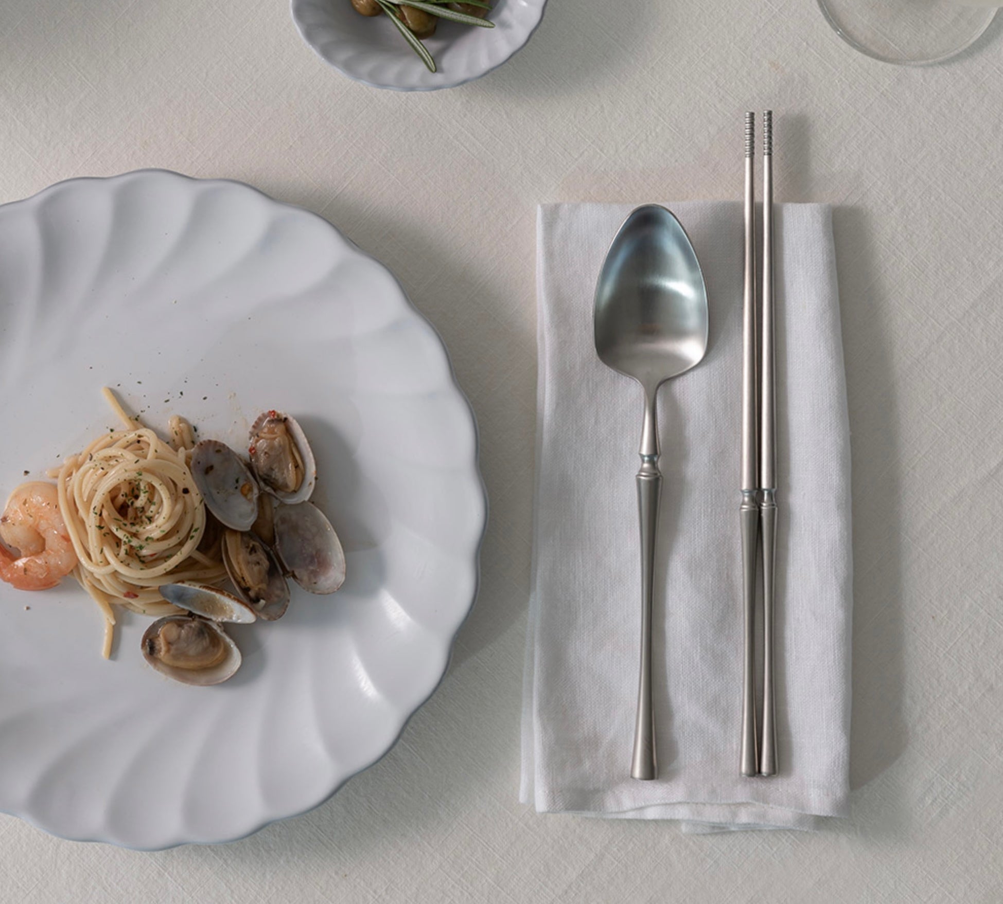 Blanc Flatware image 8