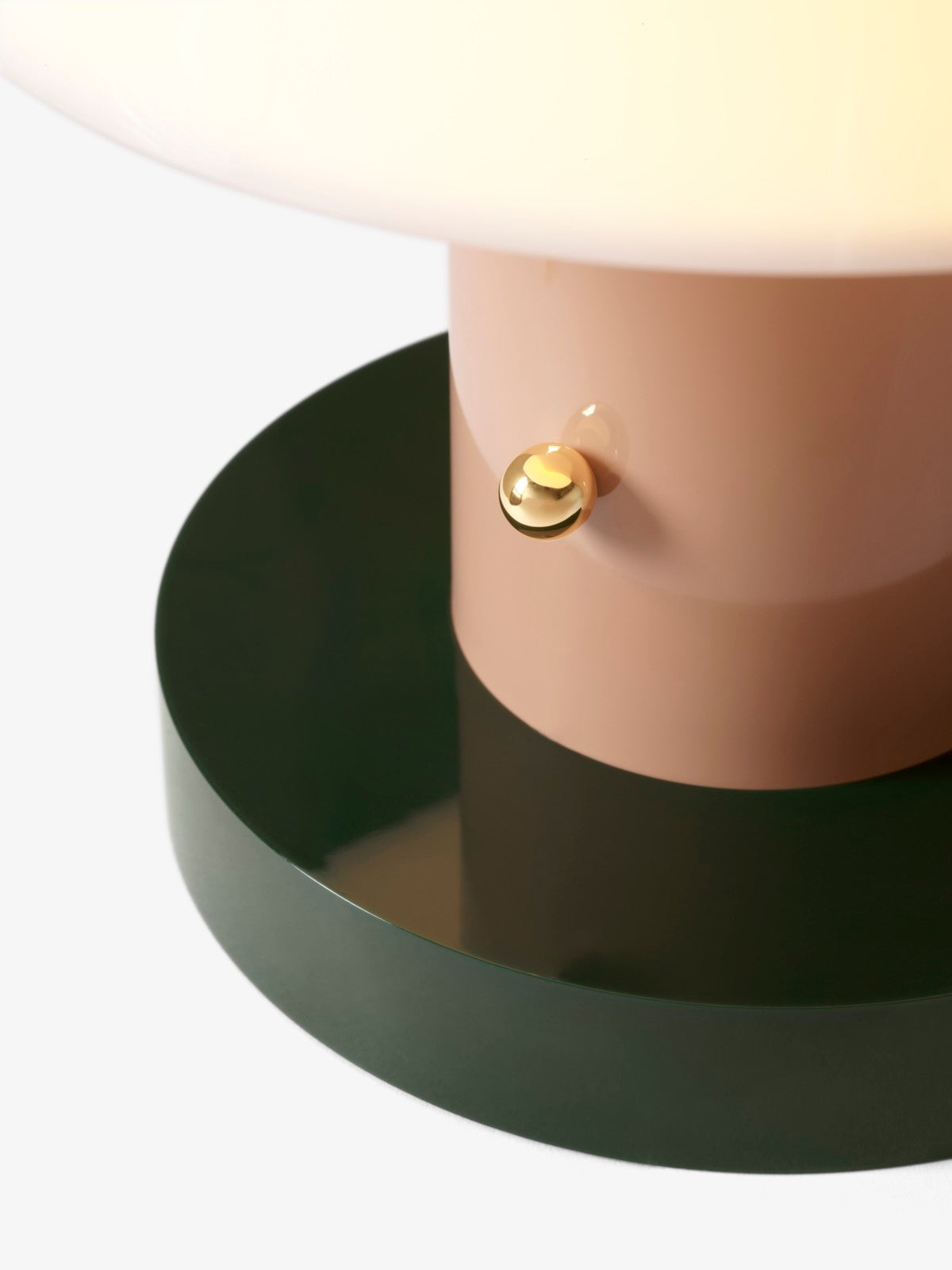 Setago Portable Table Lamp image 2