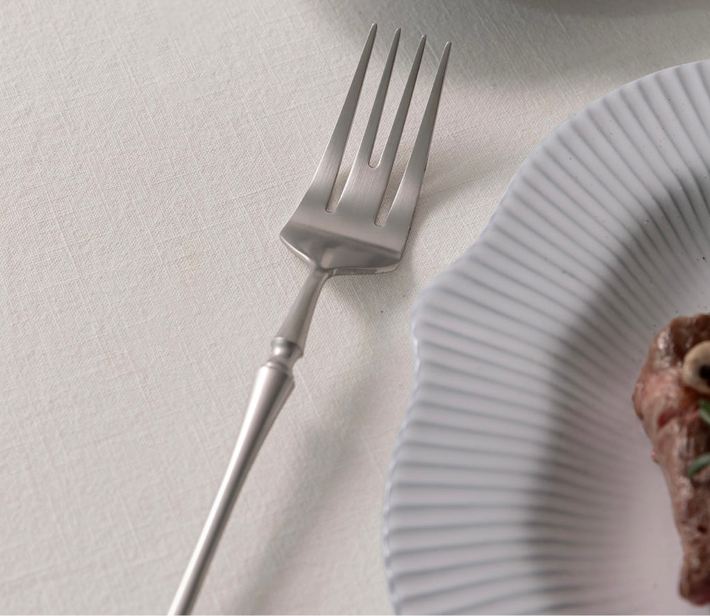 Blanc Flatware image 12