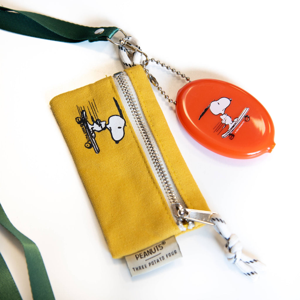 Snoopy Skateboard Coin Pouch