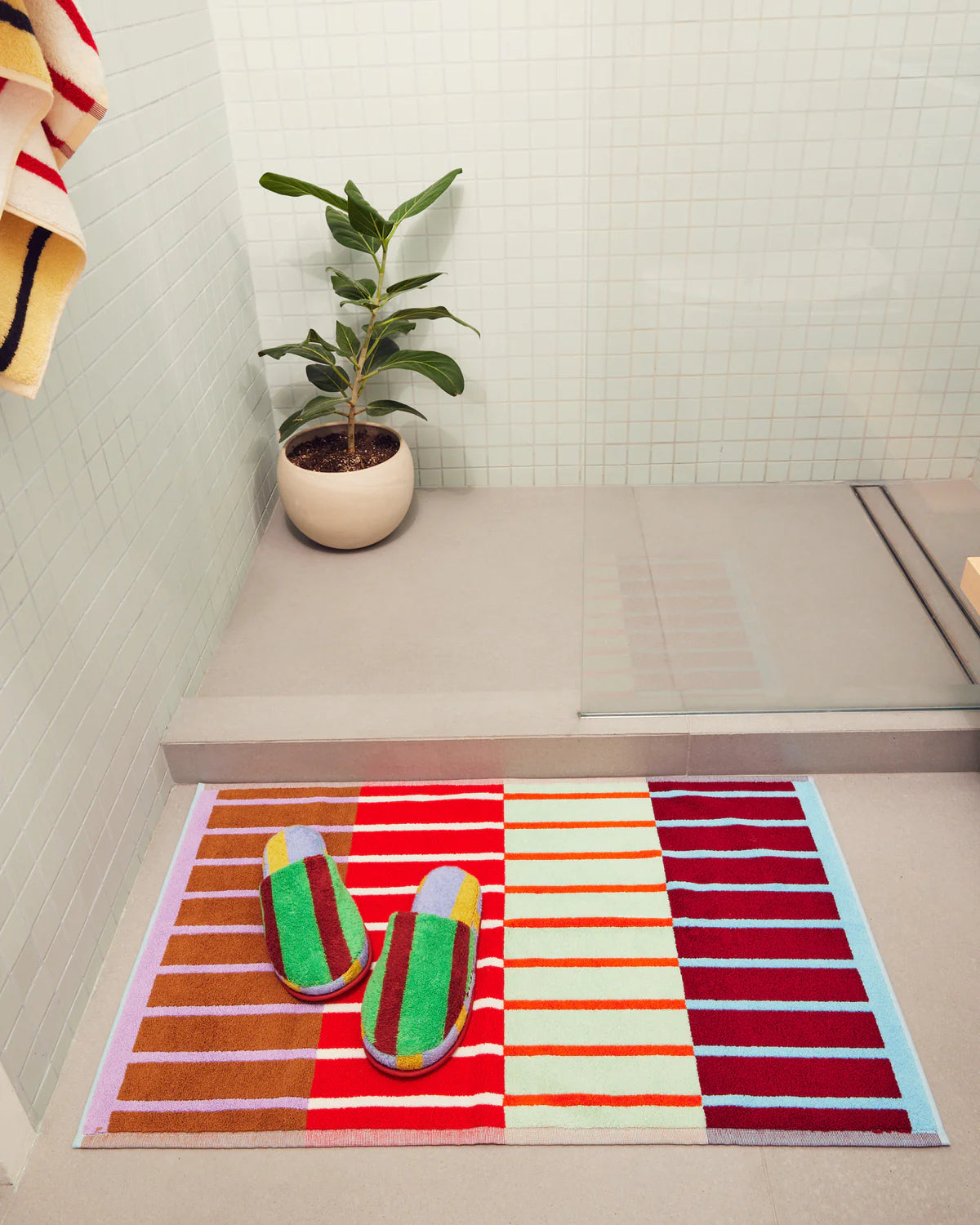 House Stripe Bath Mat image 2