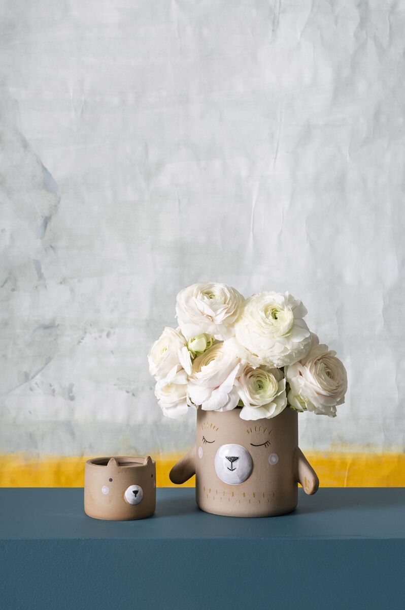 Mama Bear Hug Pot image 2