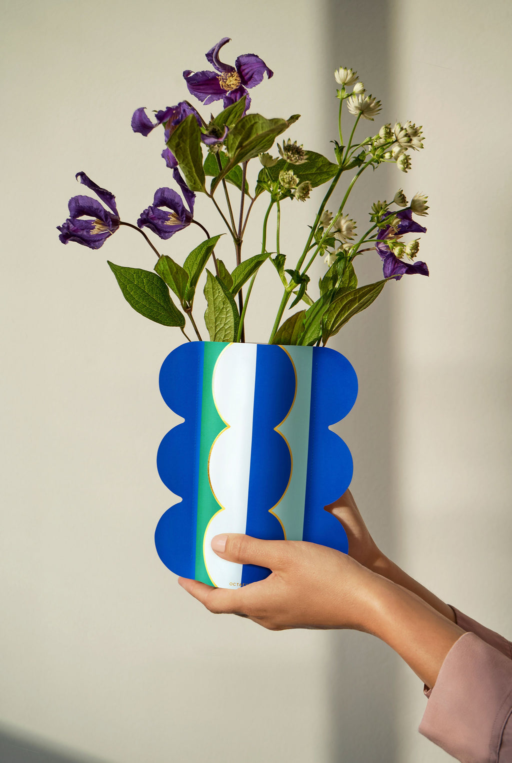 Paper Vase - Riviera Wave image 1
