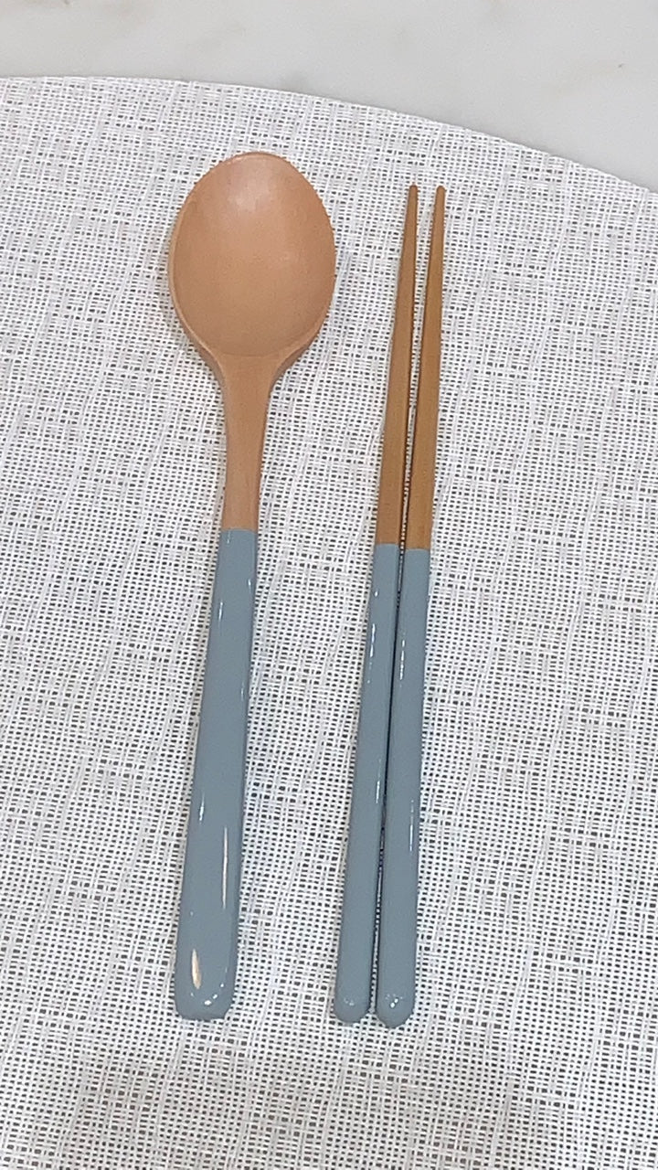 Creamy Wood Flatware image 12