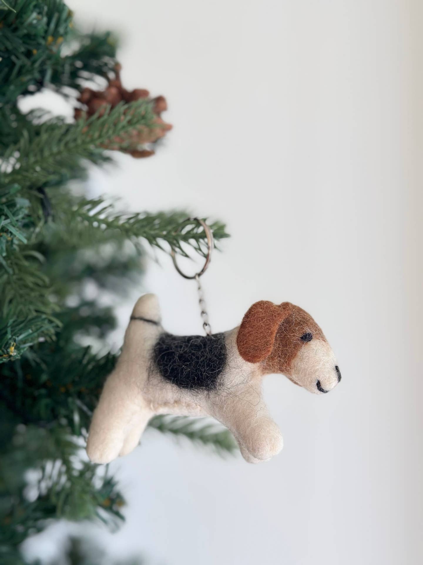 Felt Beagle Keychain image 0