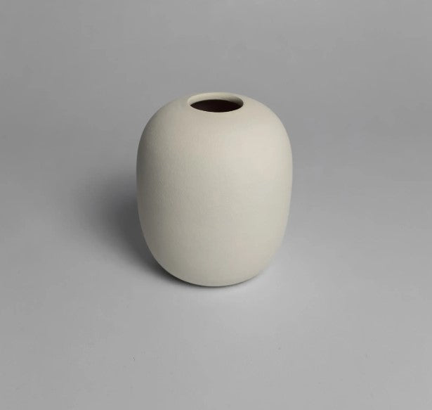 Ivory Vase - XS image 1