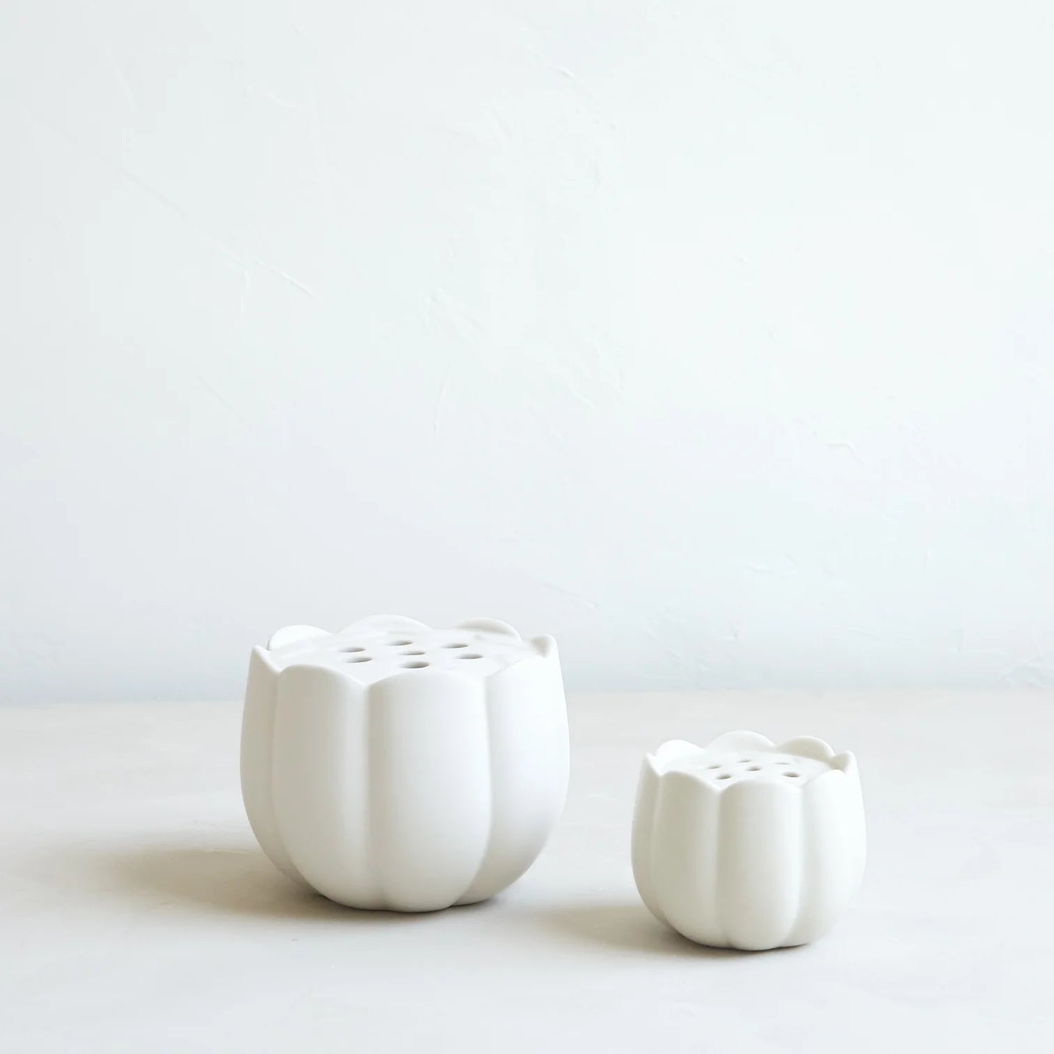 Ceramic Flower Frog Vase image 0
