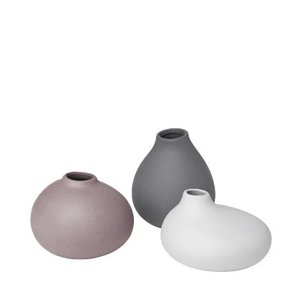 Nona Porcelain Mini Vases - Set of 3 image 0