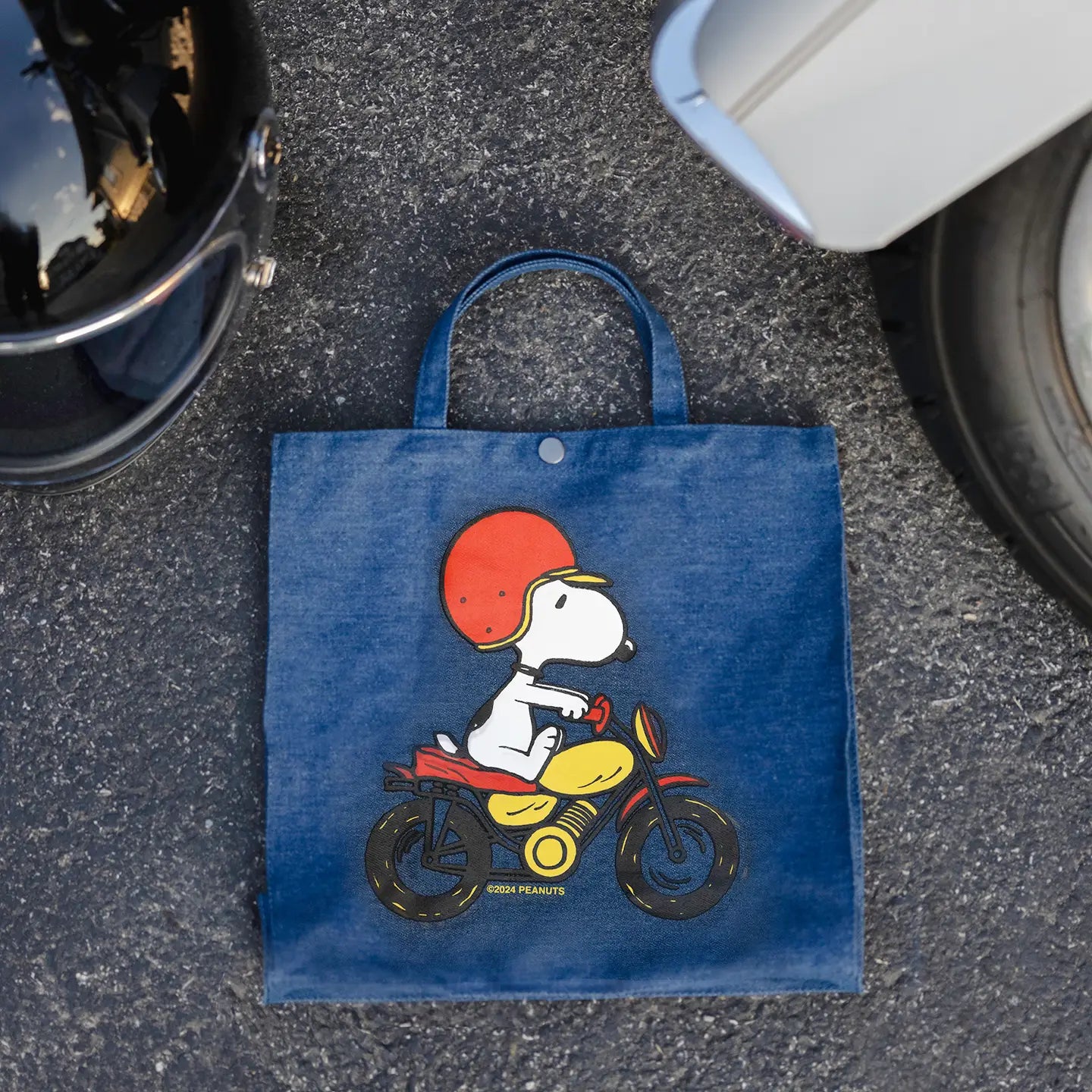 Peanuts Vintage Style Tote - Easy Rider image 1