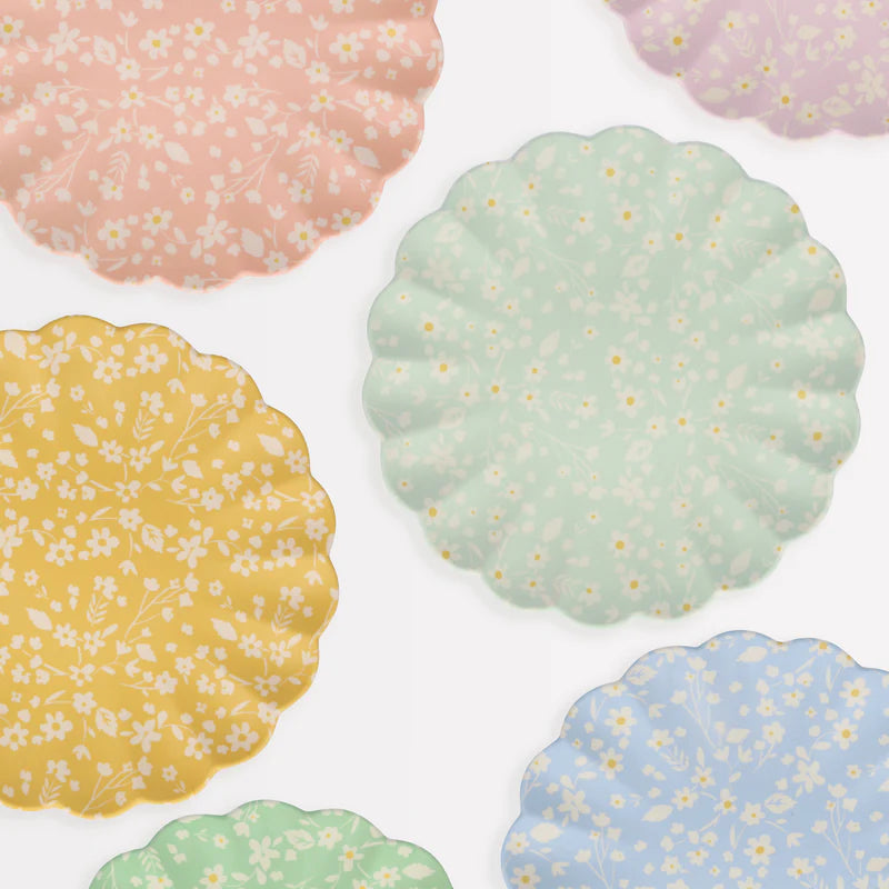 Floral Bamboo Plates image 0