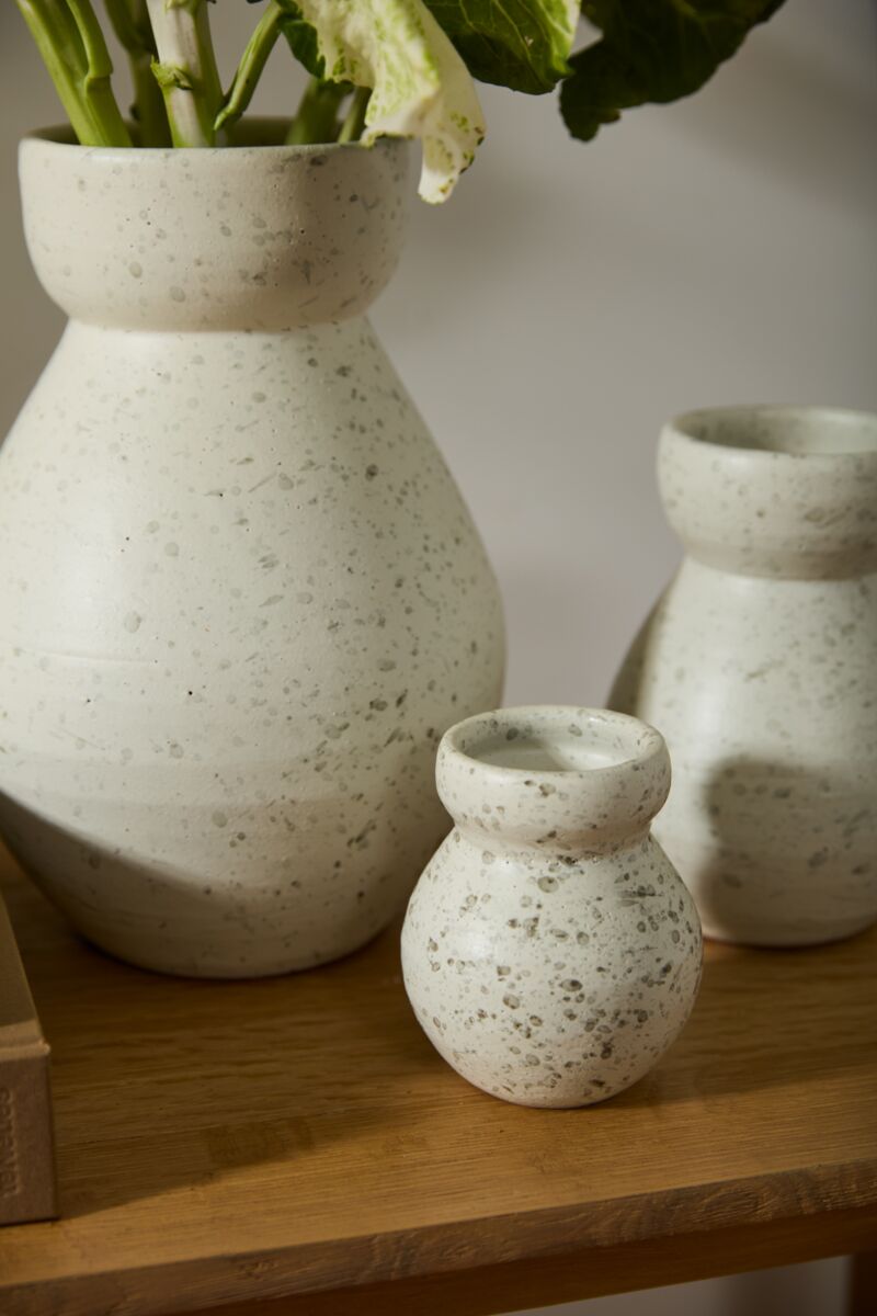 Igneous Vase 4x4.75”
