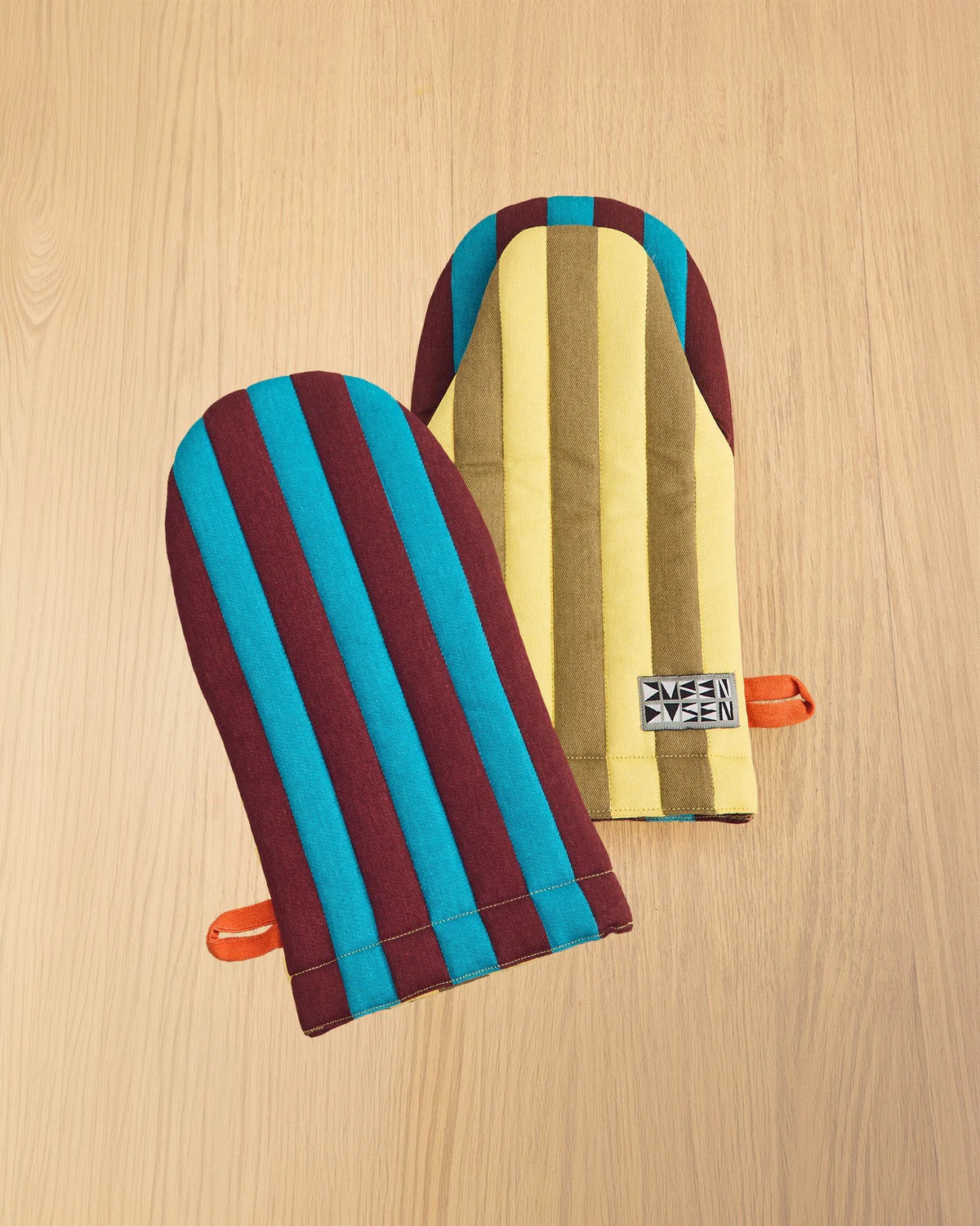 Dragonfly Oven Mitt