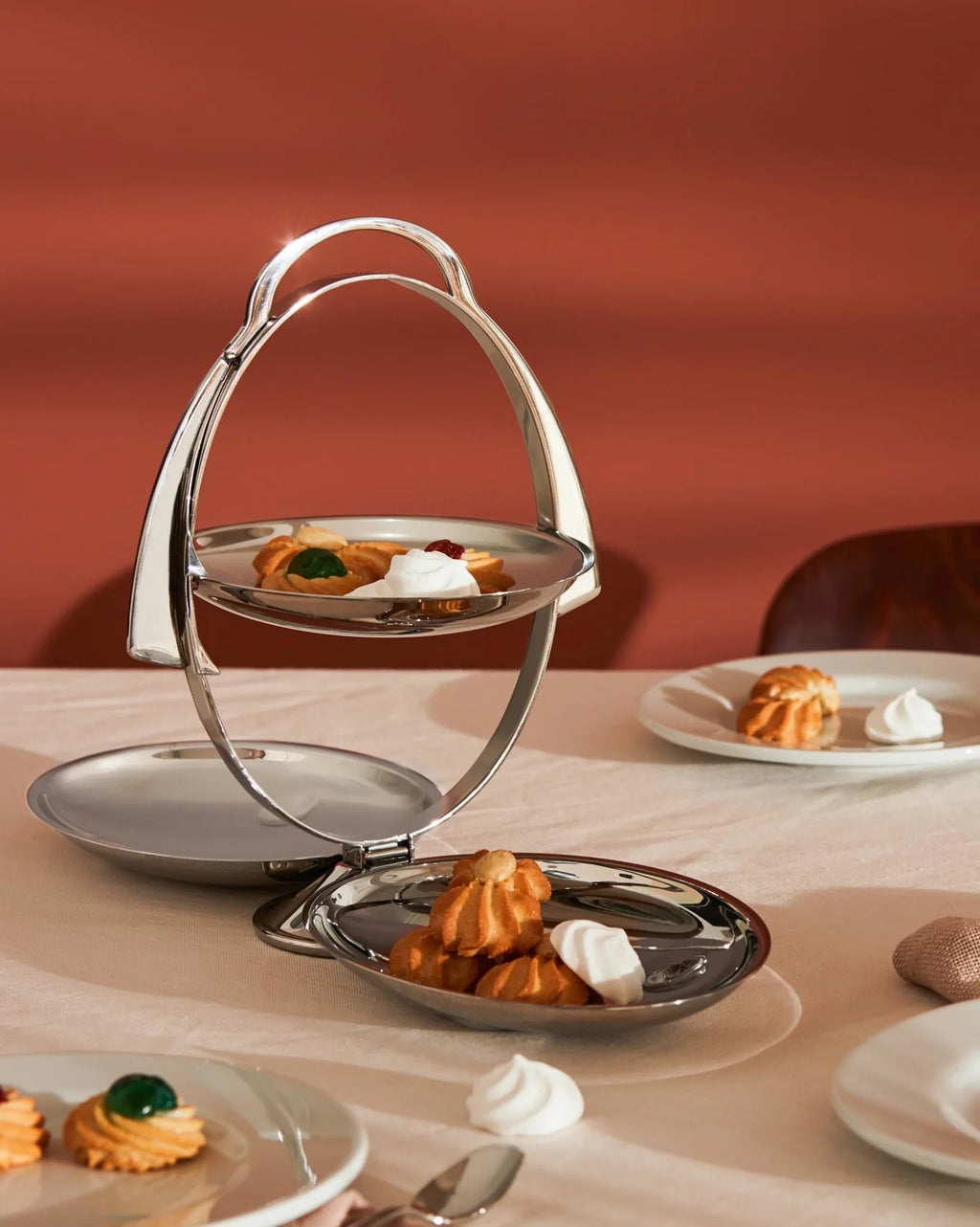 Anna Gong Folding Cake Stand image 3