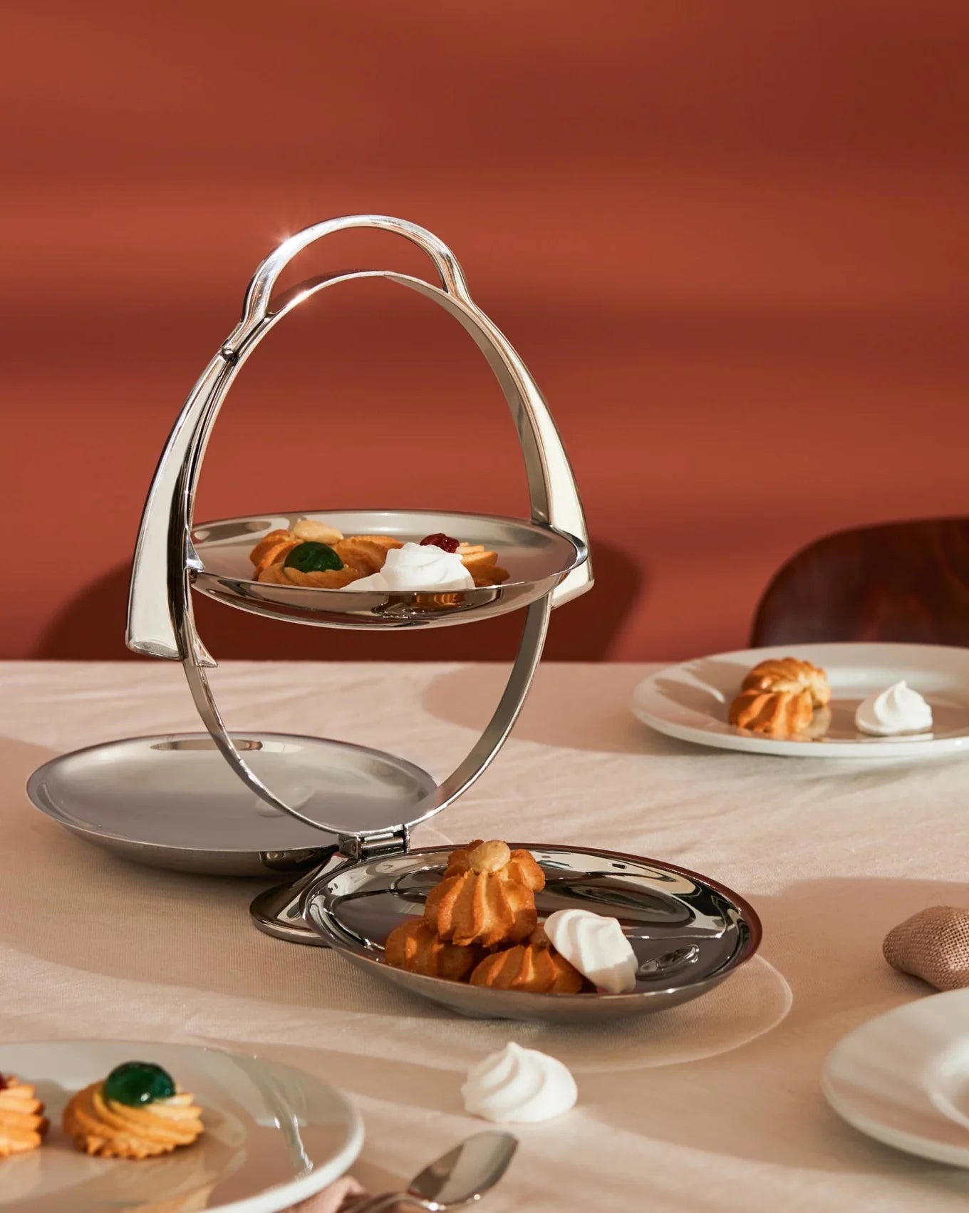 Anna Gong Folding Cake Stand image 3