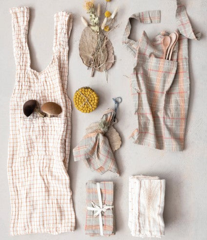 Cotton Printed Apron w/ Grid image 1