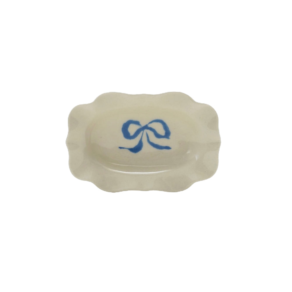 Scalloped Dish with Bow image 1