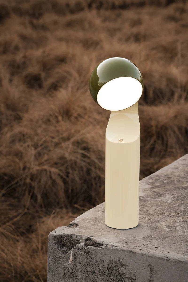 MONO Portable Reading Lamp image 8