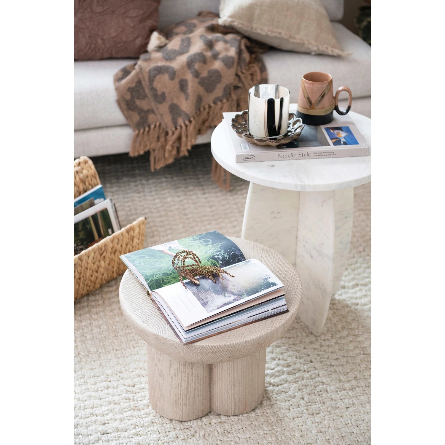 Magnesia Stool image 2