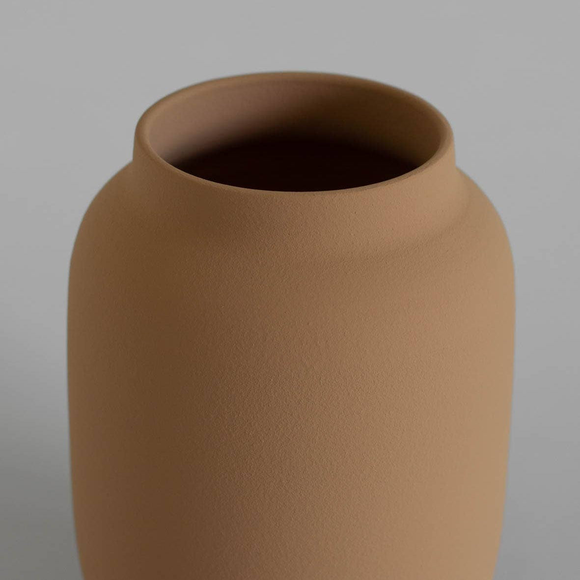 Blanc Vase - 04 / Peach Vase