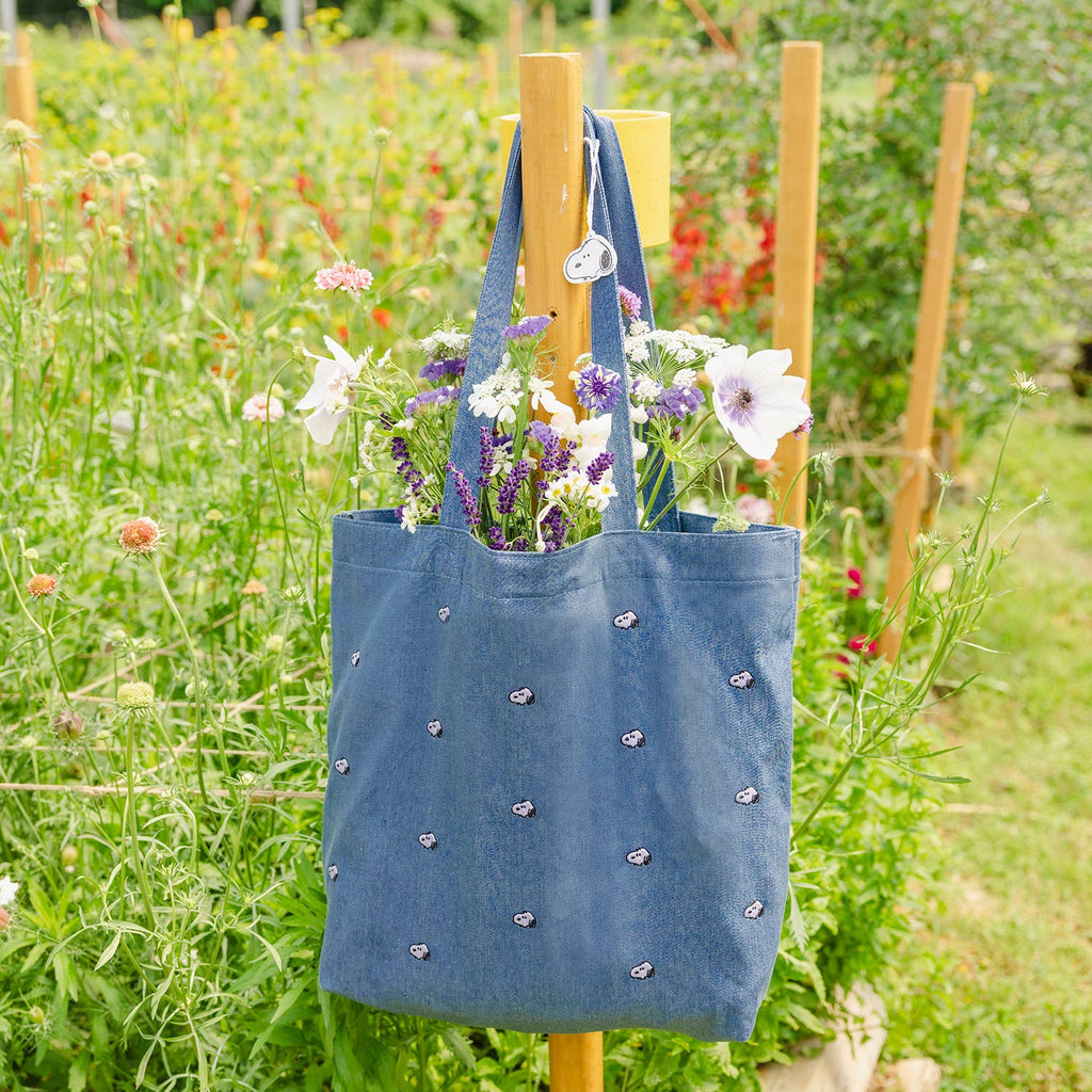 Snoopy Embroidered Tote Bag (Denim)