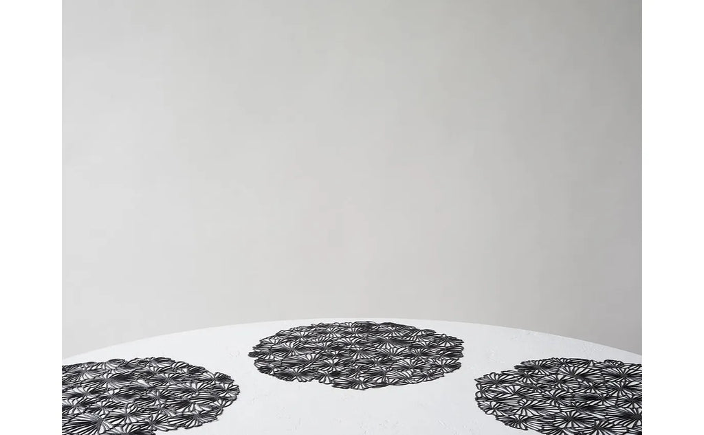 Pressed Daisy Table Mat image 2