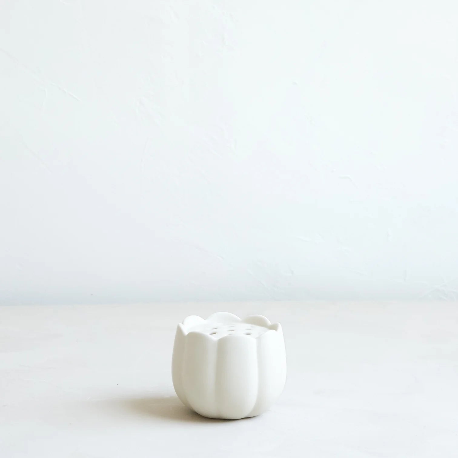 Ceramic Flower Frog Vase image 2