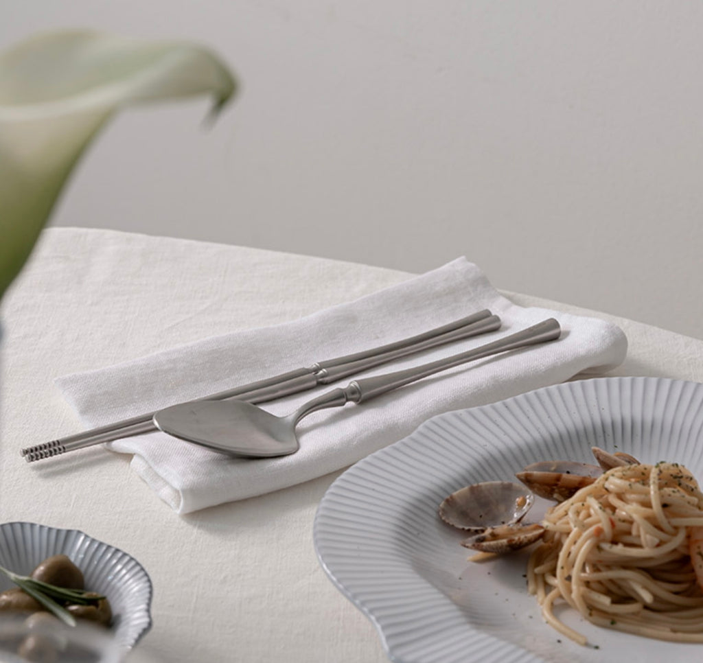 Blanc Flatware image 9