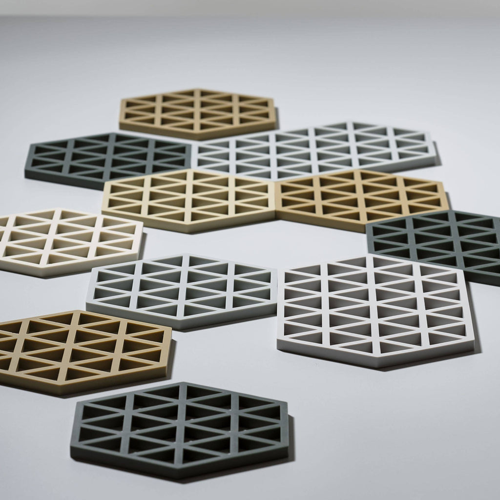 Zone Denmark Trivet - Triangle / Black