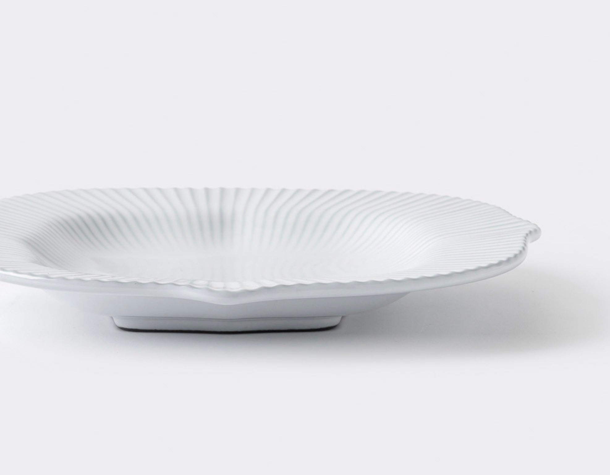Blanc Pleats Plate Set image 2