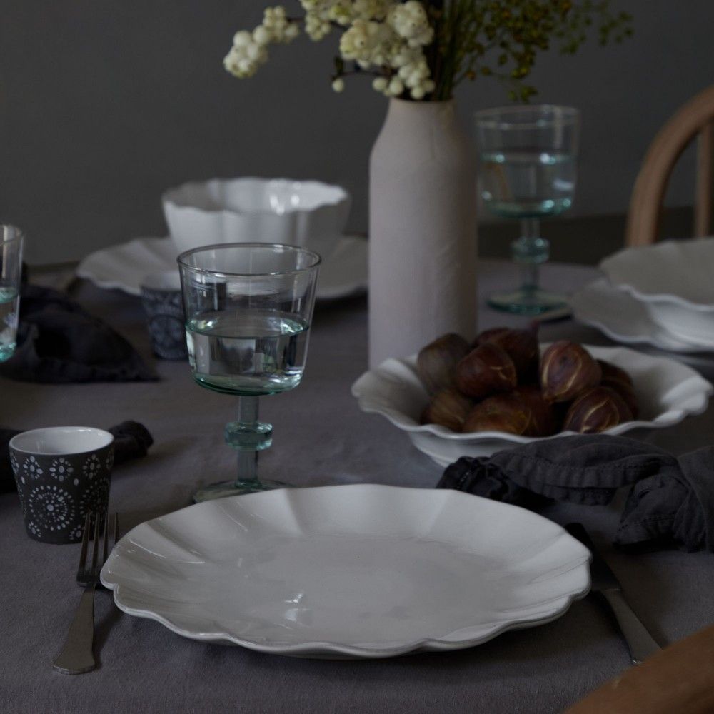 ROSA Dinner Plate image 1