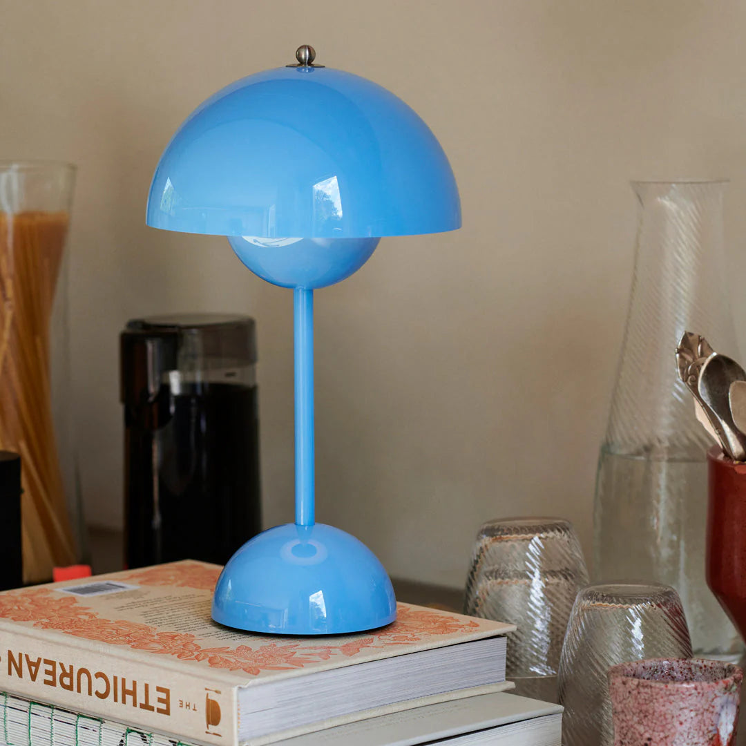 Flowerpot VP9 Portable Table Lamp image 12