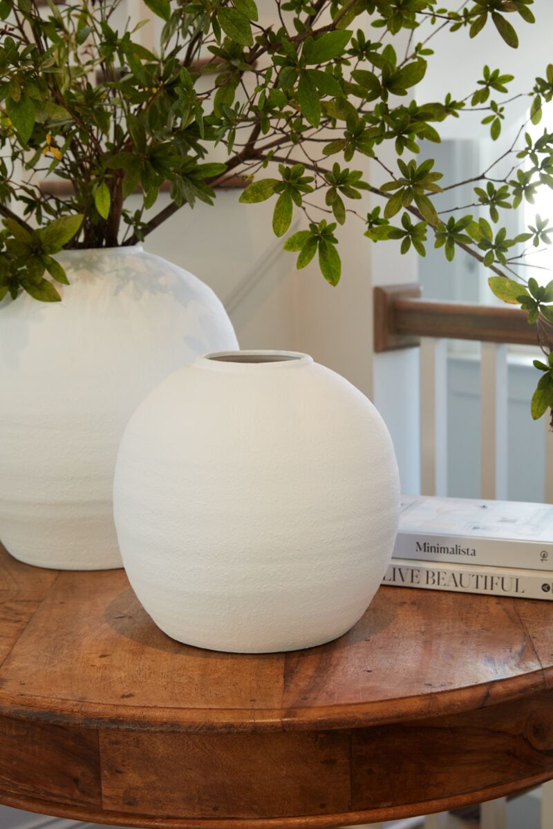 Konos Vase image 1