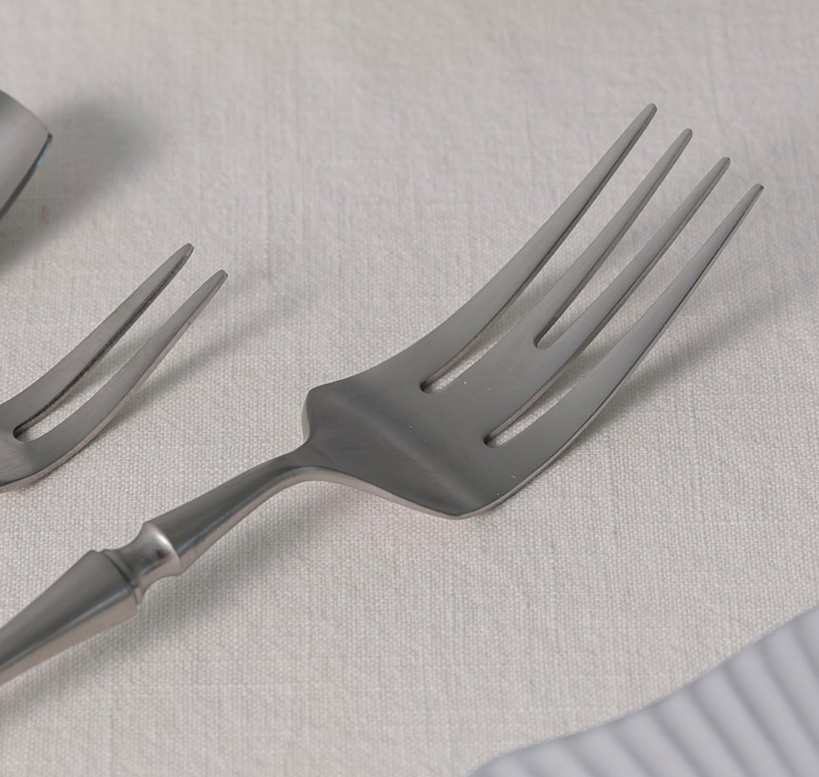 Blanc Flatware image 11